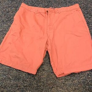 Architect Salmon Color Shorts sz. 40